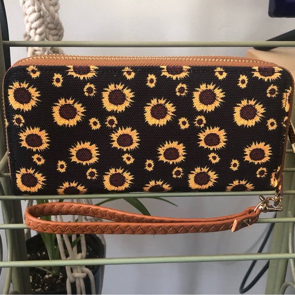 Sunflower Wallet - Picture 3 of 8